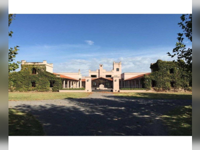 House &middot; For sale &middot; 5 bedrooms