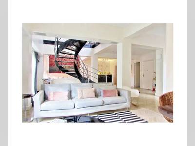 Apartment &middot; For sale &middot; 3 bedrooms