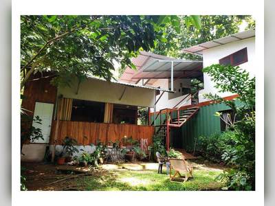 House &middot; For sale &middot; 5 bedrooms