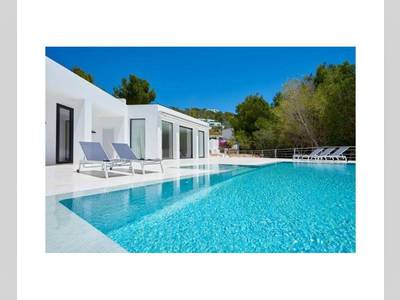 House &middot; For sale &middot; 5 bedrooms