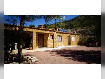 House &middot; For sale &middot; 3 bedrooms