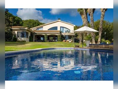 House &middot; For sale &middot; 6 bedrooms