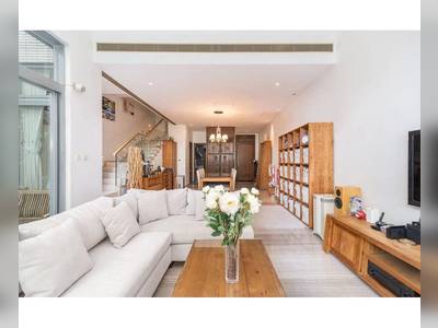 House &middot; For sale &middot; 4 bedrooms