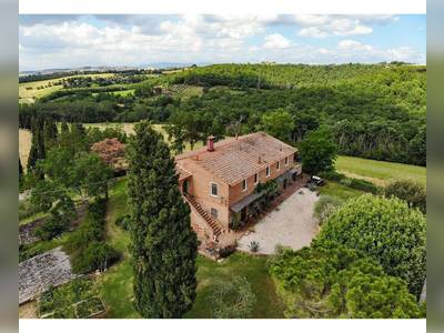 House &middot; For sale &middot; 9 bedrooms