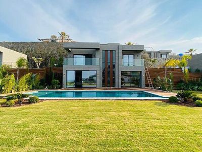 House · For sale · 3 bedrooms